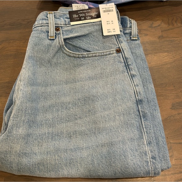 Abercrombie & Finch - Curve Love -Ultra High Rise 90’s Straight Leg Jean- - Picture 9 of 11